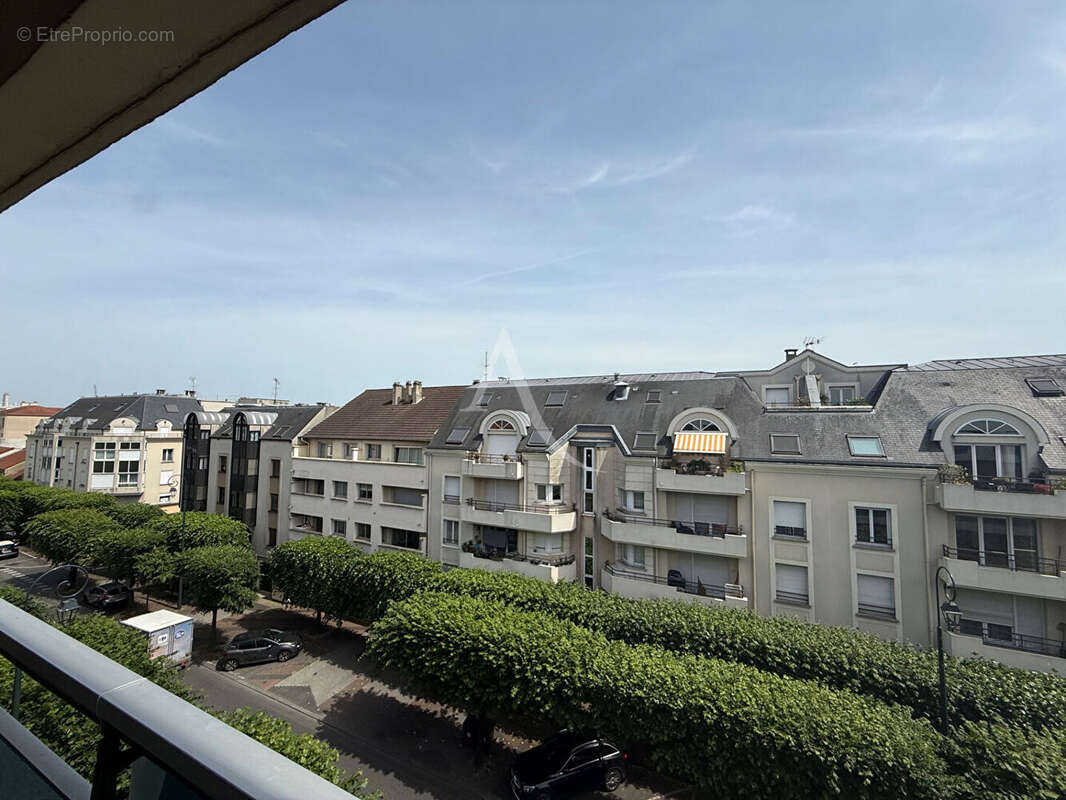 Studio à vendre - gare de Chelles - photo 3