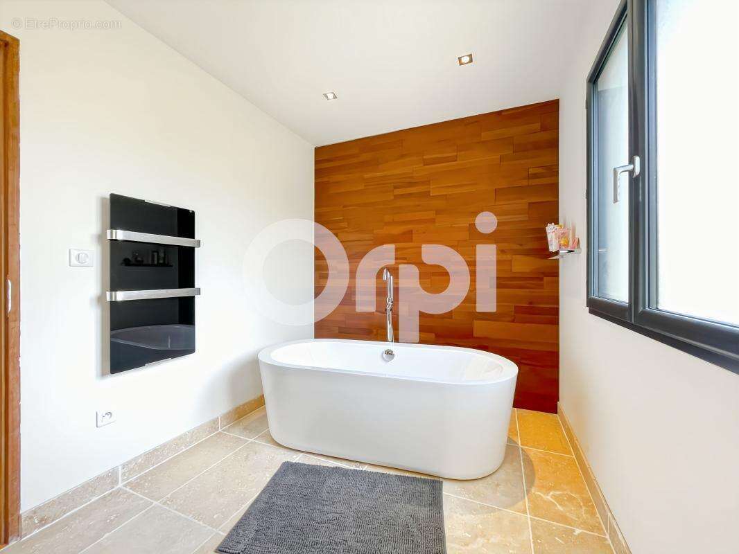 Maison à PACY-SUR-EURE