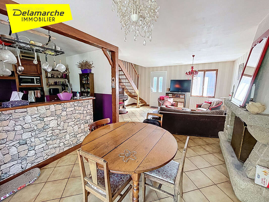 Maison à SAINT-AUBIN-DES-PREAUX