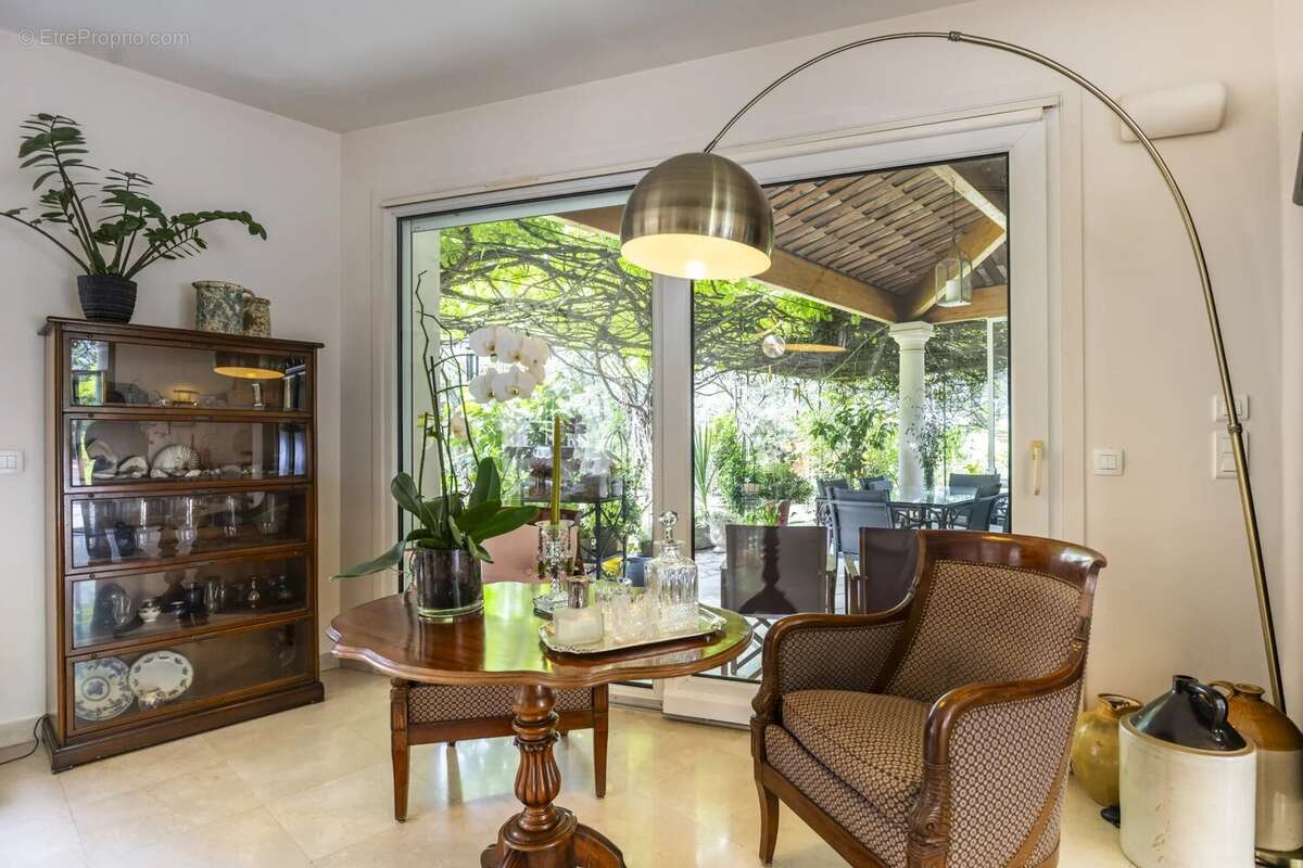 Maison à VAISON-LA-ROMAINE