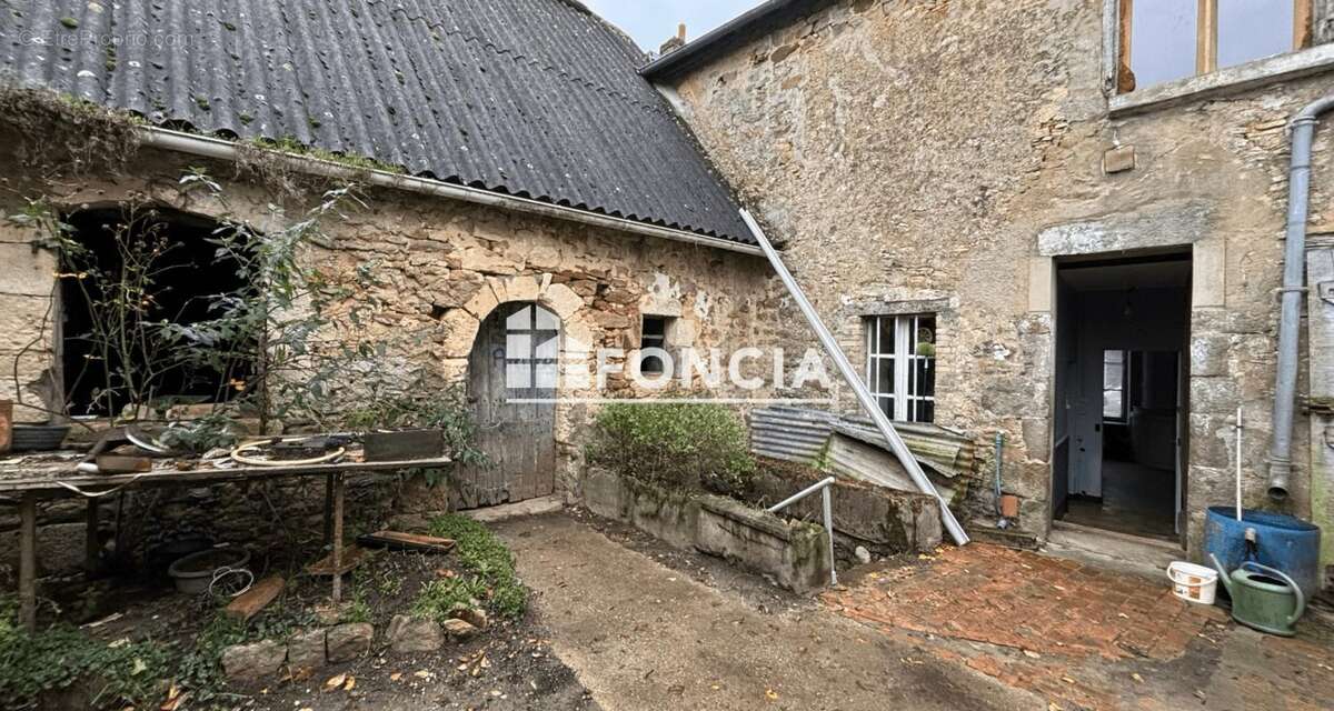 Maison à FYE