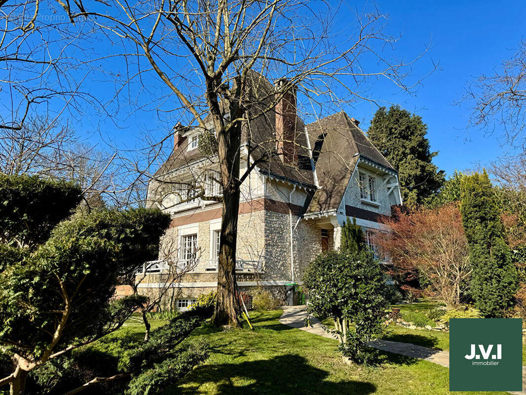 Maison à MONTMORENCY