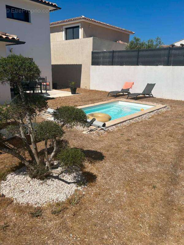 Maison Rocbaron 4 pièce(s) 103 m2 - photo 2