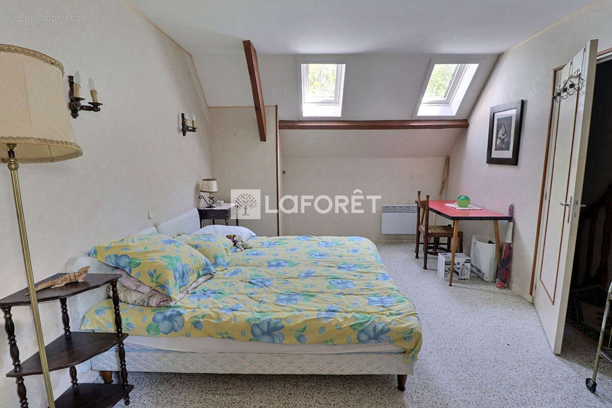 Maison Noisy Sur Ecole 4 pièce(s) 94 m2 - photo 8