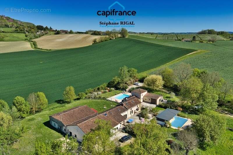 Propriete à vendre 11 pièces MONSEGUR (47) Propriété avec maison et maison d'amis de 260m2 habitables sur 12 757m² de terrain -  - photo 2