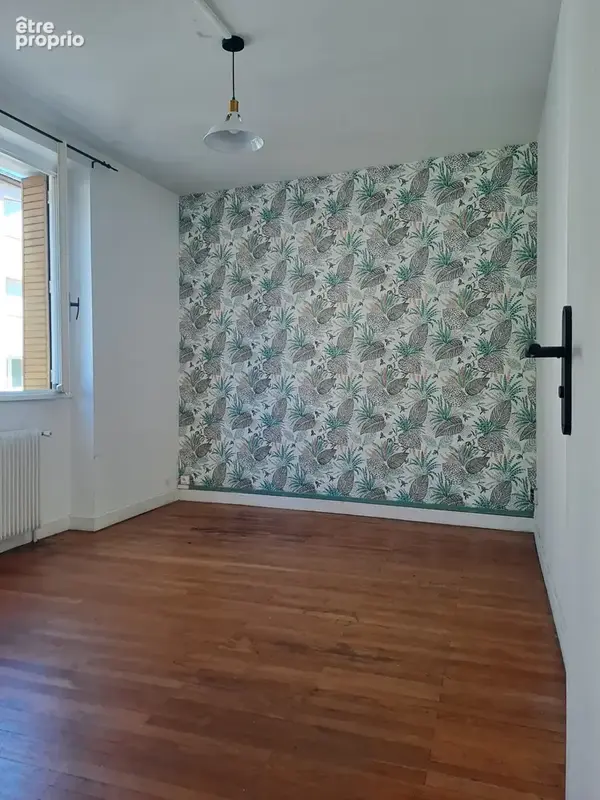 Appartement T3 de 61m2 dans le centre de Couzon ! - photo 3