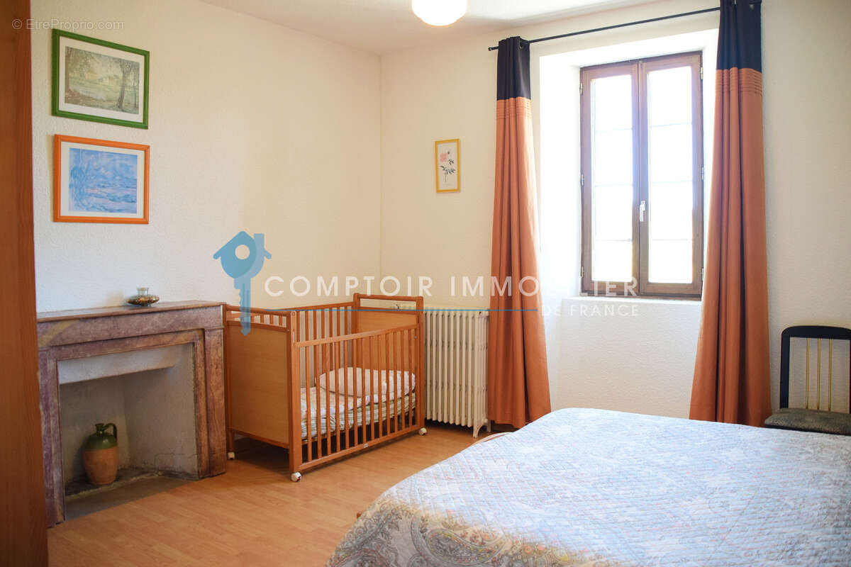 Dépt. 07 -  A VENDRE Secteur COUCOURON - Maison de maître de 160 m2 - Parcelles de 1.330 m2 - photo 27