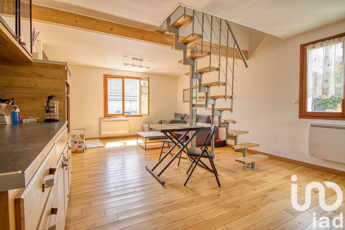 Photo 1 - Maison à EPONE