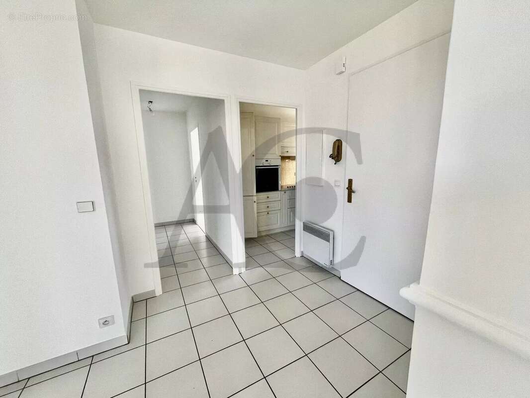 Appartement à VILLENEUVE-LOUBET