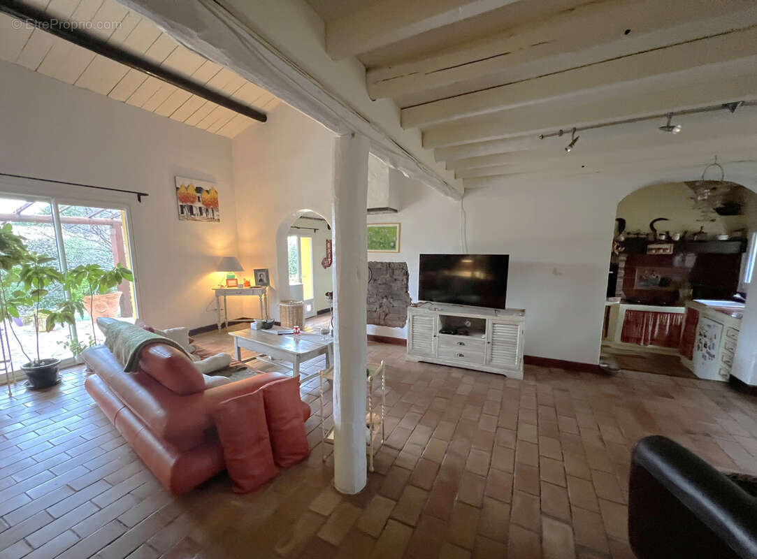 Maison à LE CASTELLET