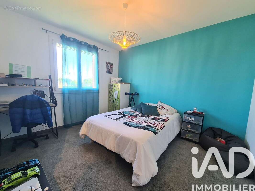 Maison 97 m² à La Ville-Dieu-Du-Temple  - photo 8