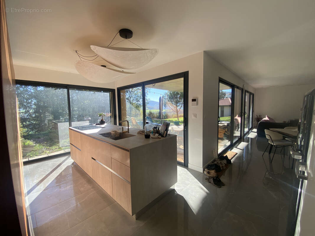 Maison à SAINT-FORGEUX