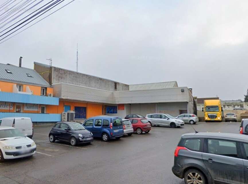 Commerce à MONTCEAU-LES-MINES