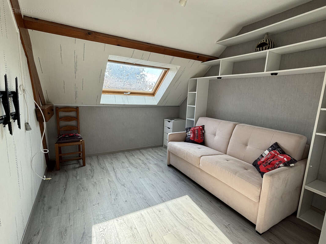 Maison à LESSARD-LE-NATIONAL