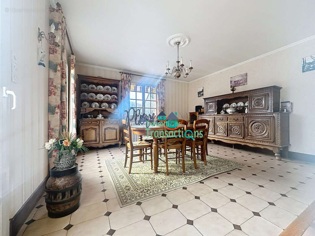 Maison à LILLEBONNE