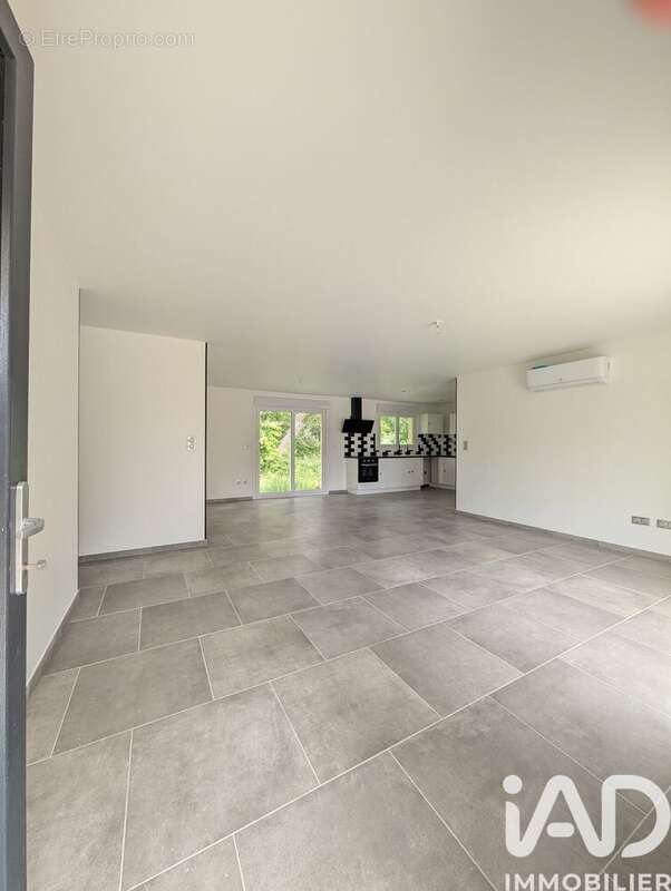 Maison 90 m² à La Meyze  - photo 2