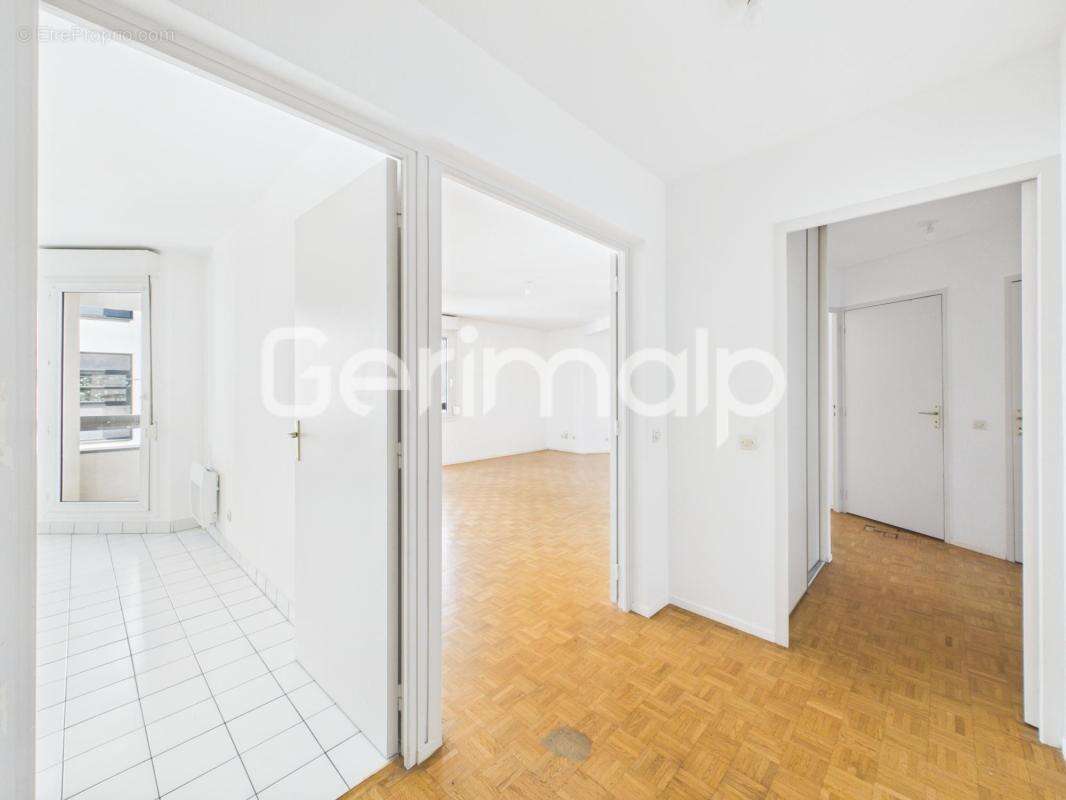 Appartement à CRAN-GEVRIER