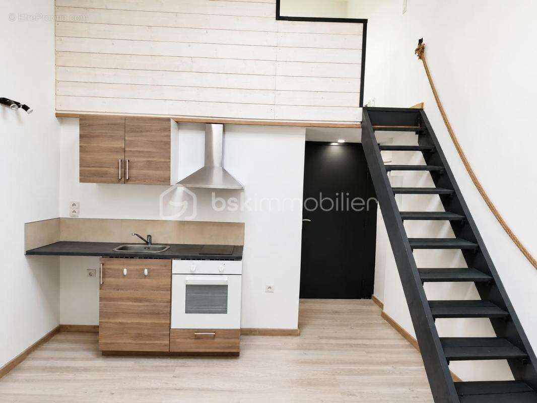 EXCLUSIVITÉ – Immeuble de rapport au cœur de Lauris, 4 appartements loués rentabilité immédiate - photo 3