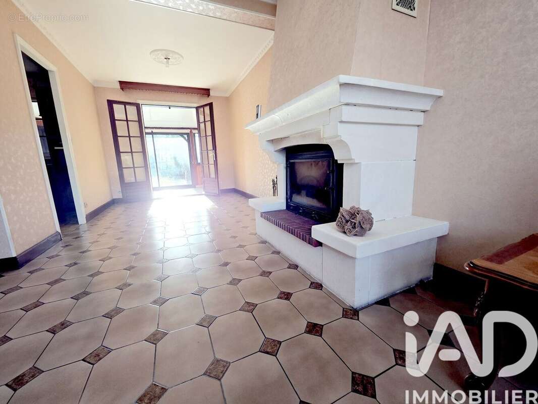 Photo 7 - Maison à SAINT-JEAN-DE-BRAYE