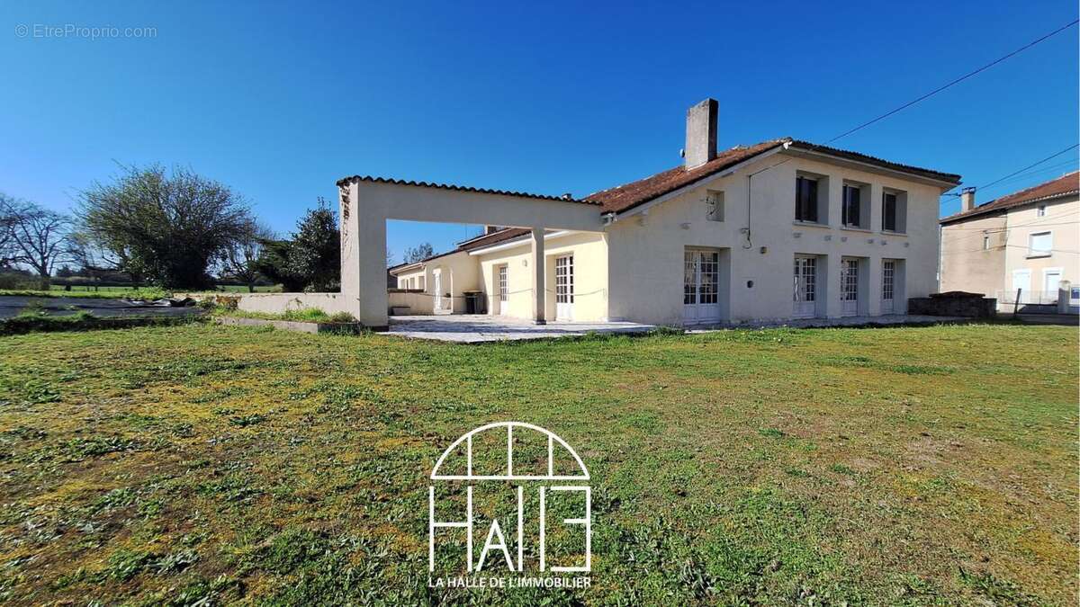 Maison à CHASSENON