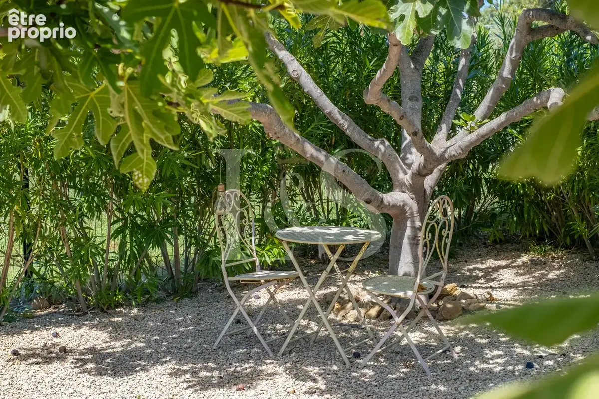 Villa de plain pied avec piscine et adorable jardin sur les hauteurs de Bedoin - photo 9