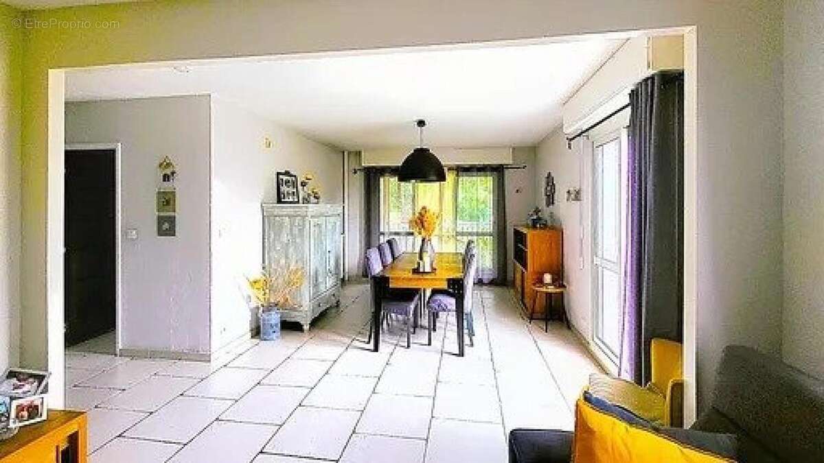 Photo 3 - Appartement à MARSEILLE-10E
