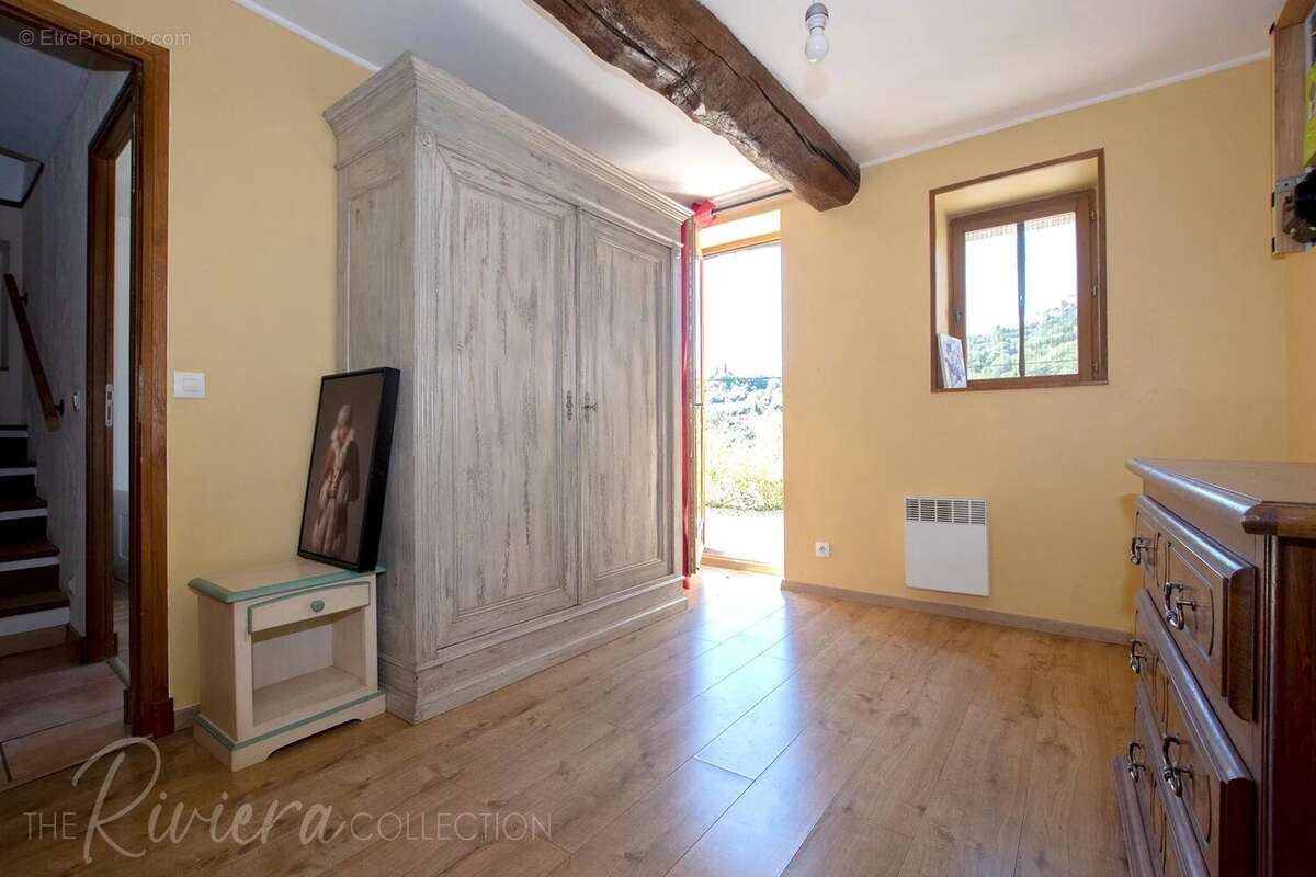 Maison à TOURRETTES-SUR-LOUP