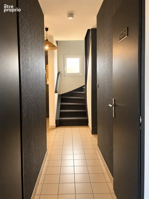 RARE SUR LE SECTEUR ! Maison familiale de 116 m2 avec vie de plain-pied, jardin et garage à Dunkerque Petite-S - photo 5