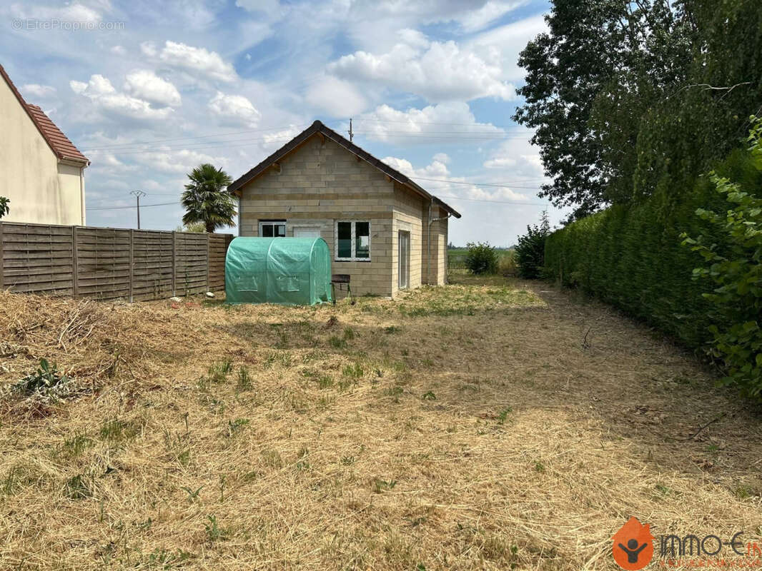 Terrain 3059 m² à Guerard  - photo 4