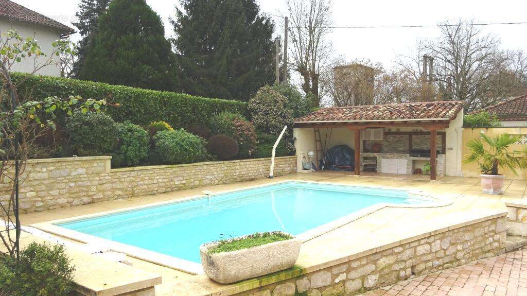 piscine - Maison à CAHORS