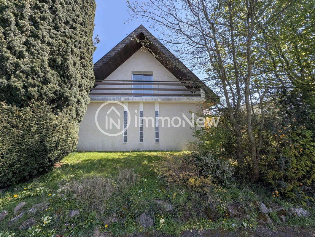 Maison à SAINT-JEAN-DES-CHAMPS