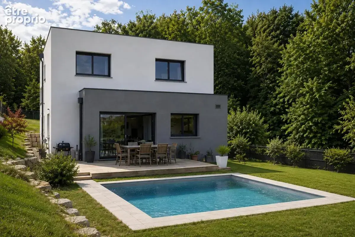 Maison à CHARBONNIERES-LES-BAINS