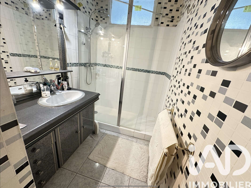 Photo 8 - Appartement à EPINAY-SUR-SEINE