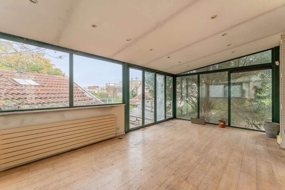 Maison à CHARENTON-LE-PONT