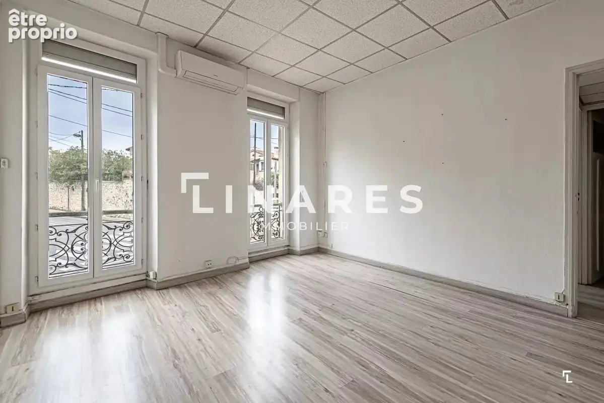 LE MARTHE - Immeuble de bureaux de 200m² - 13014 Saint-Barthelemy - photo 2