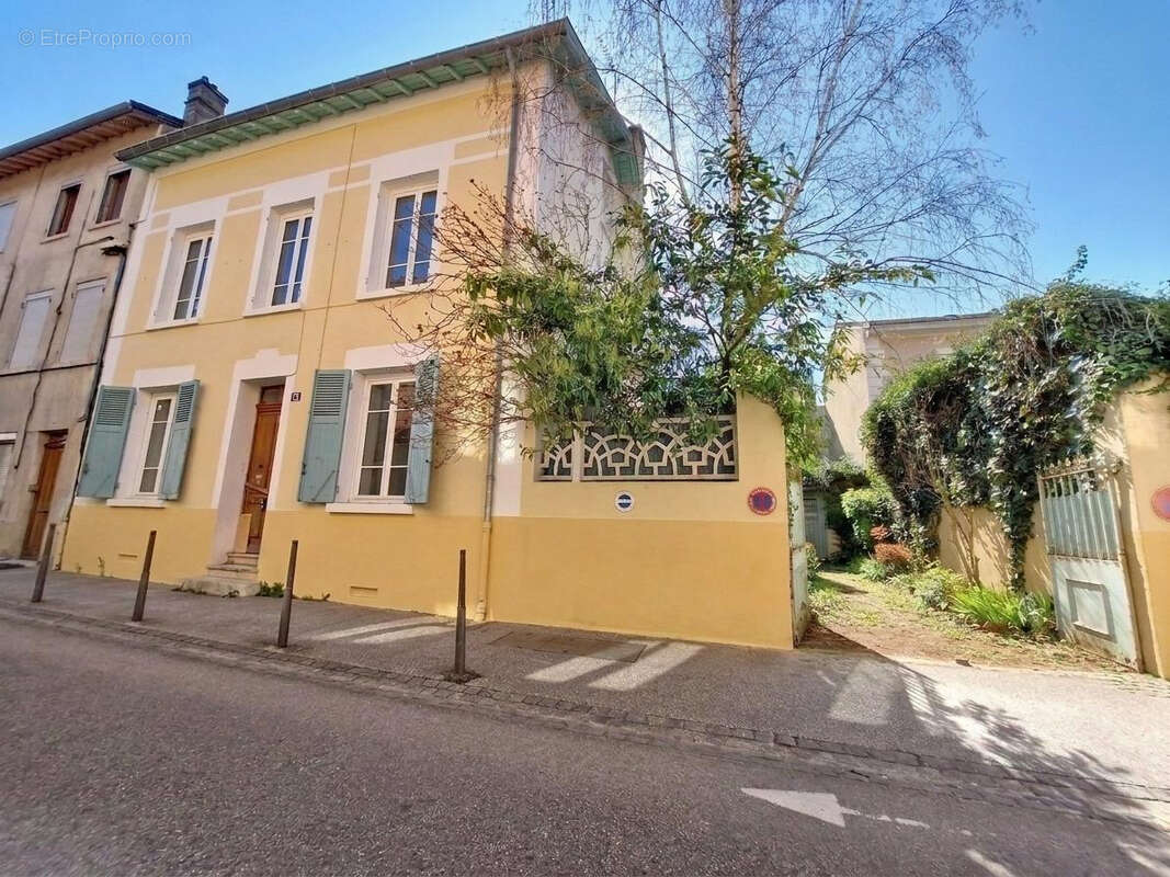 Maison à OULLINS