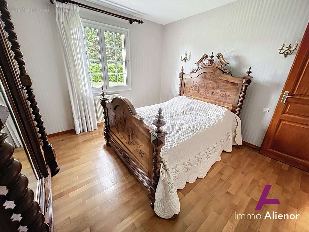 Maison à BELIN-BELIET