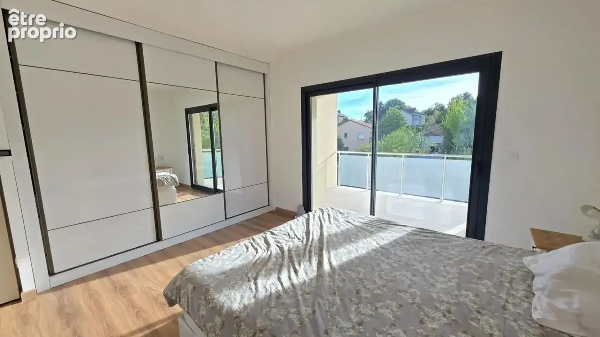 Exclusivite aristide briand /ester maison de type 7 recente avec jardin - t2 locatif et dependance - photo 9