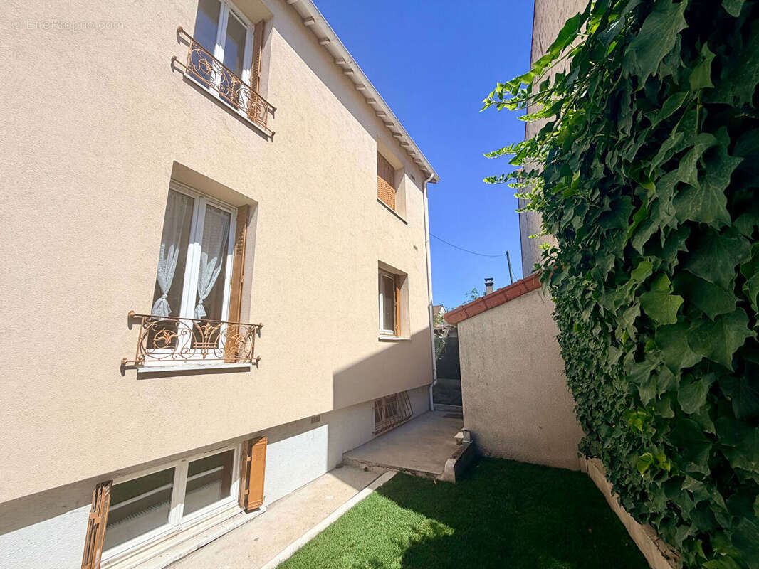 Appartement  3 pièce(s) 65 m2 - photo 2