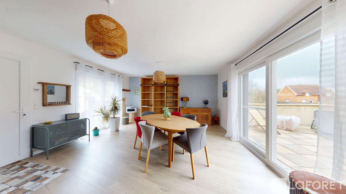 Maison à MAILLY-CHAMPAGNE