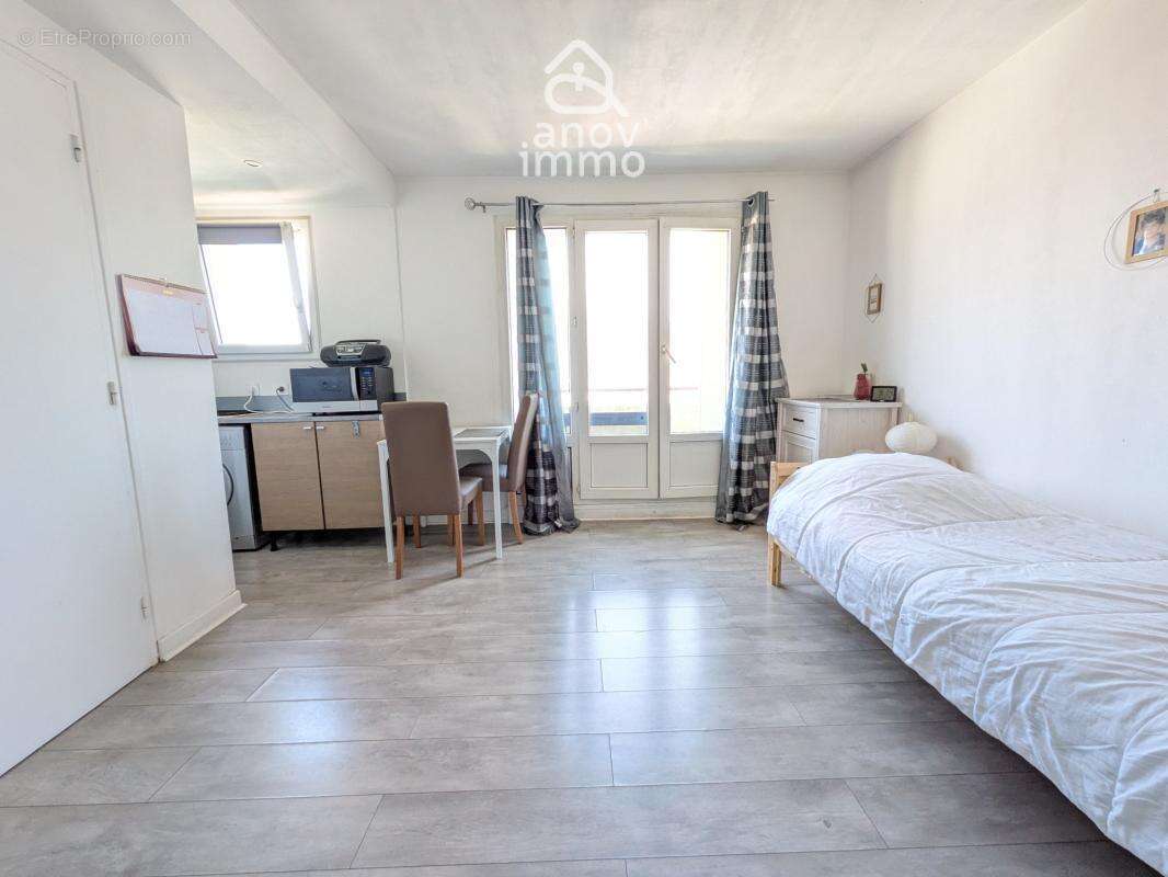T1bis de 22m2 avec balcon - photo 2