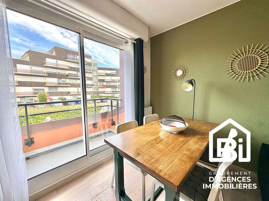 Appartement 2 pièces - 36 m2 - Courseulles-sur-Mer - Vue mer - photo 4