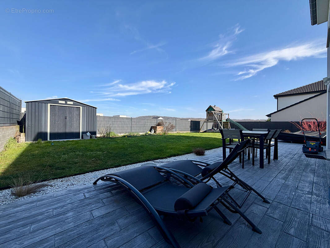 Maison à BERG-SUR-MOSELLE