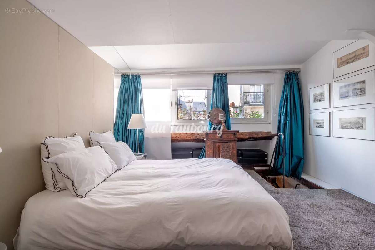 Appartement à PARIS-3E