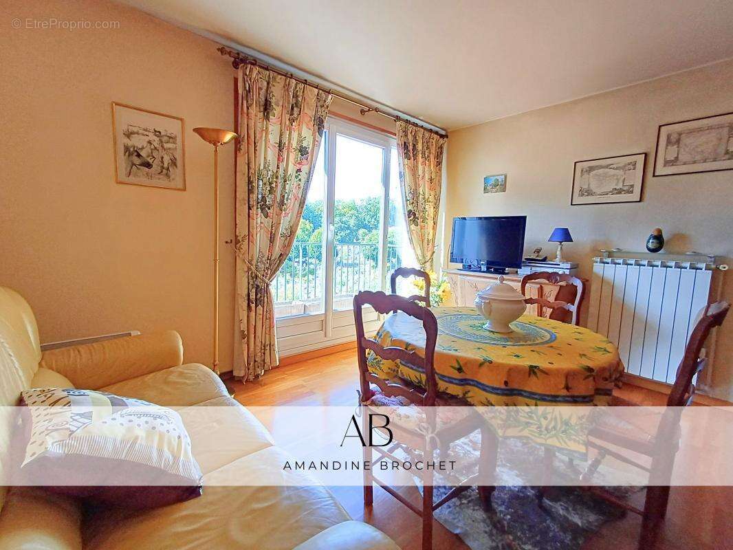 Appartement à VAUCRESSON