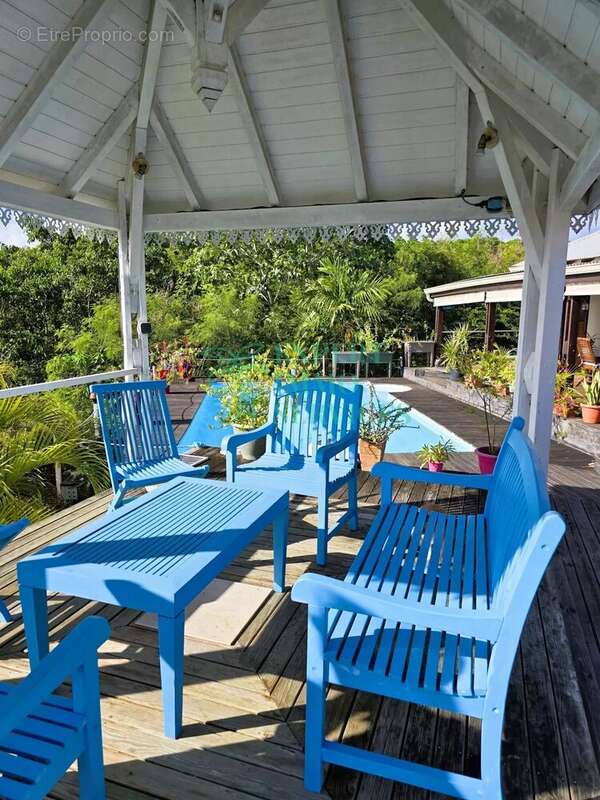 Maison à GRAND-BOURG