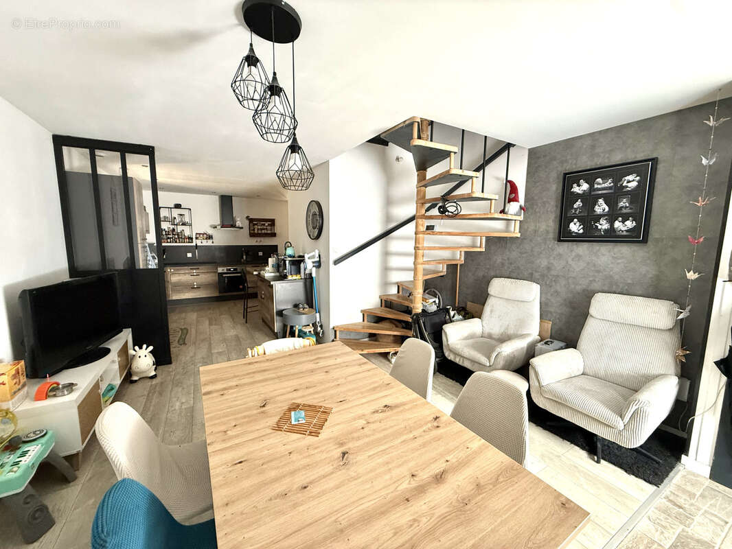 Maison 4 pièces 110m2 - photo 2