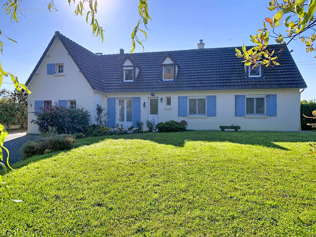 Maison à PICAUVILLE