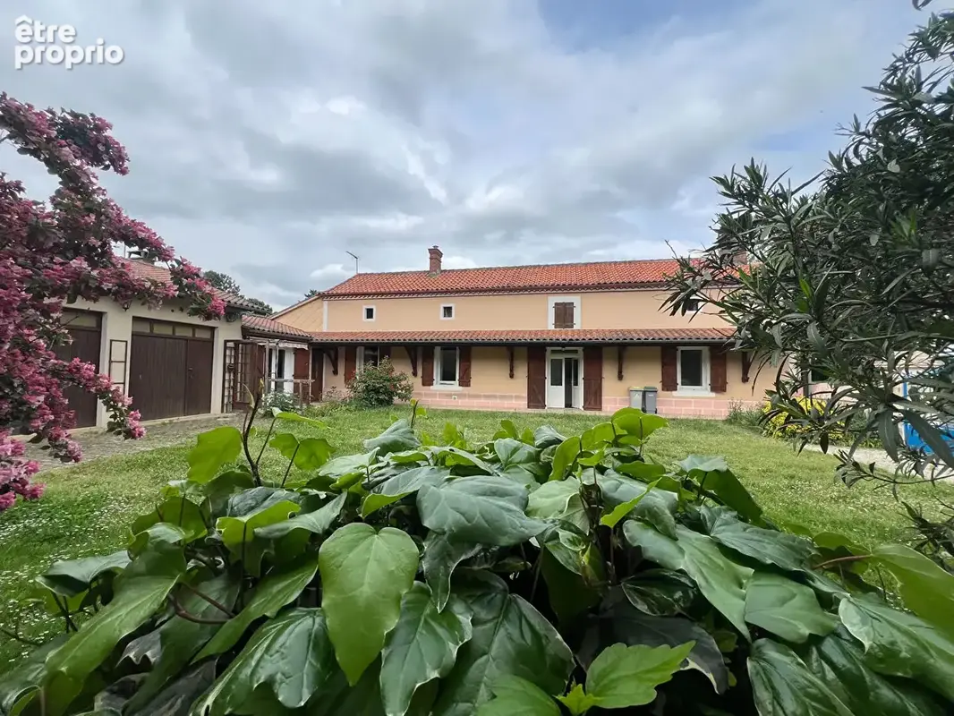 Maison à VIC-EN-BIGORRE