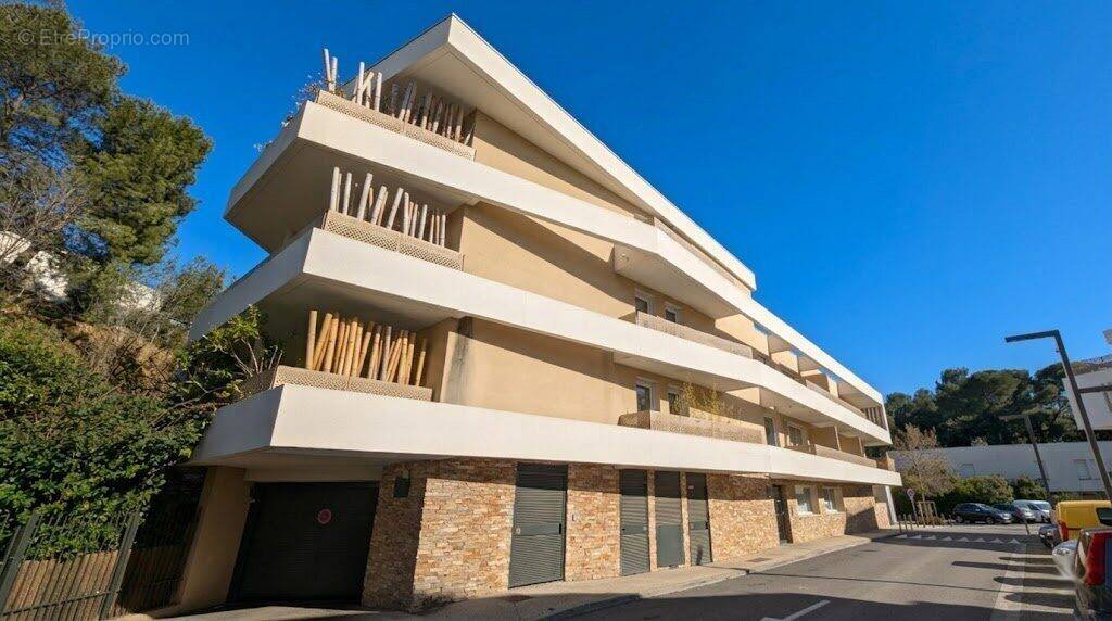 Appartement à CASTELNAU-LE-LEZ